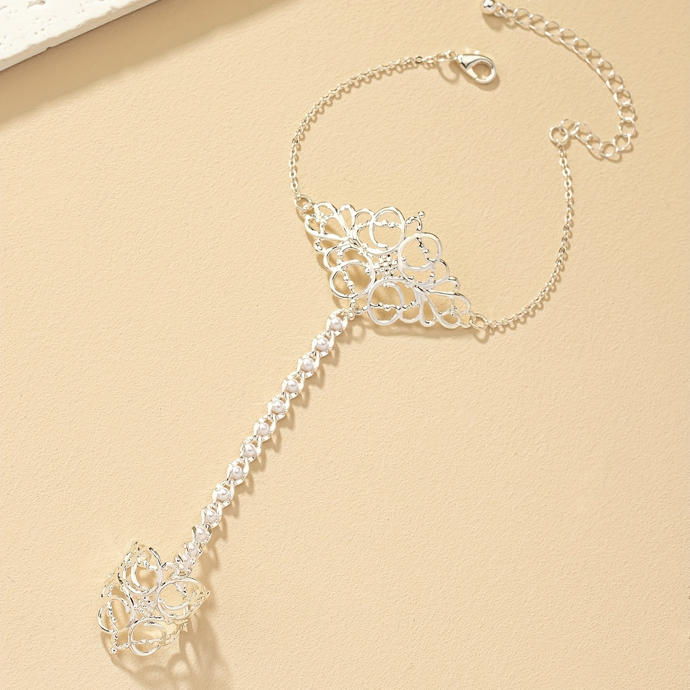 Ethnic Style Window Flower Pattern Finger Chain